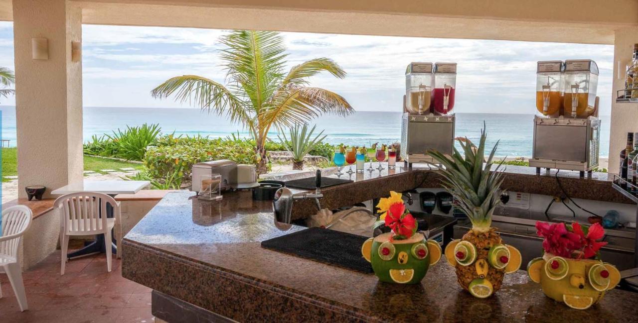 Beachfront Getaway Condo Cancún Exterior foto