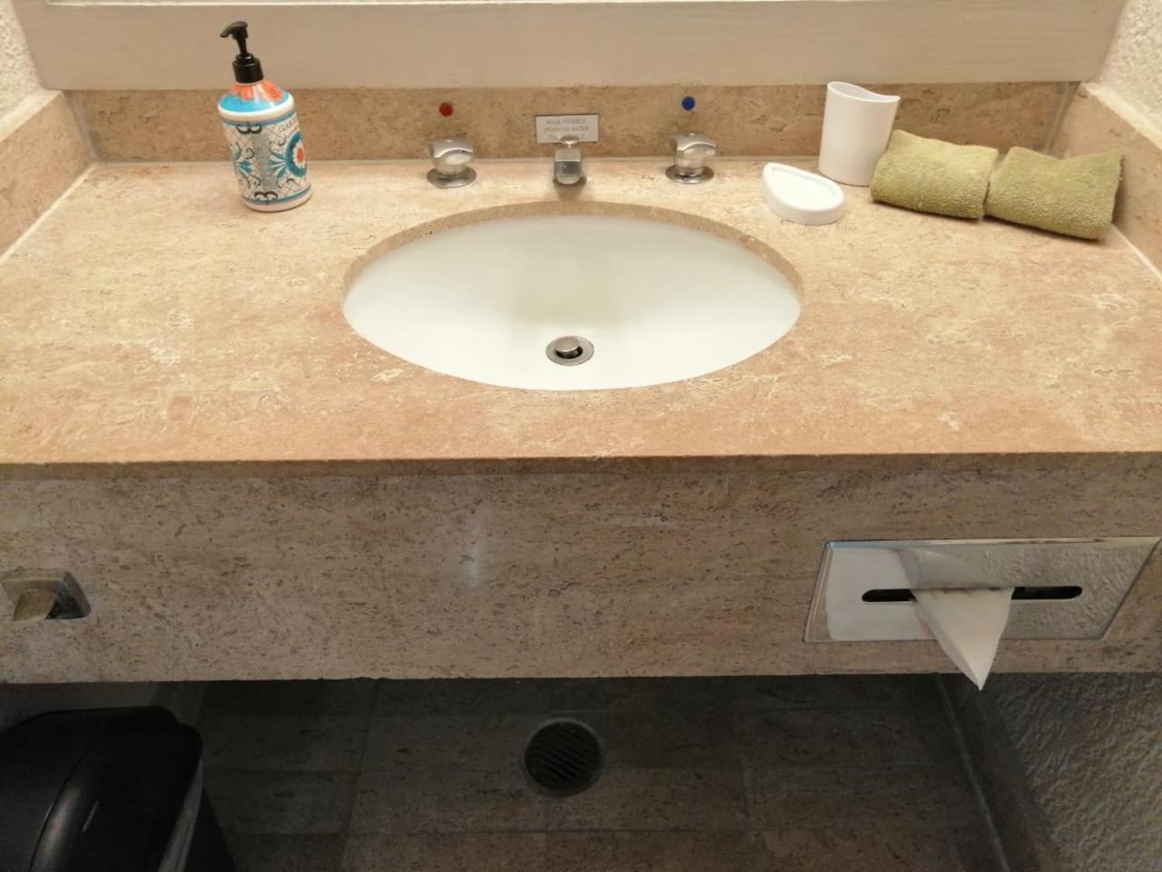 Beachfront Getaway Condo Cancún Zimmer foto